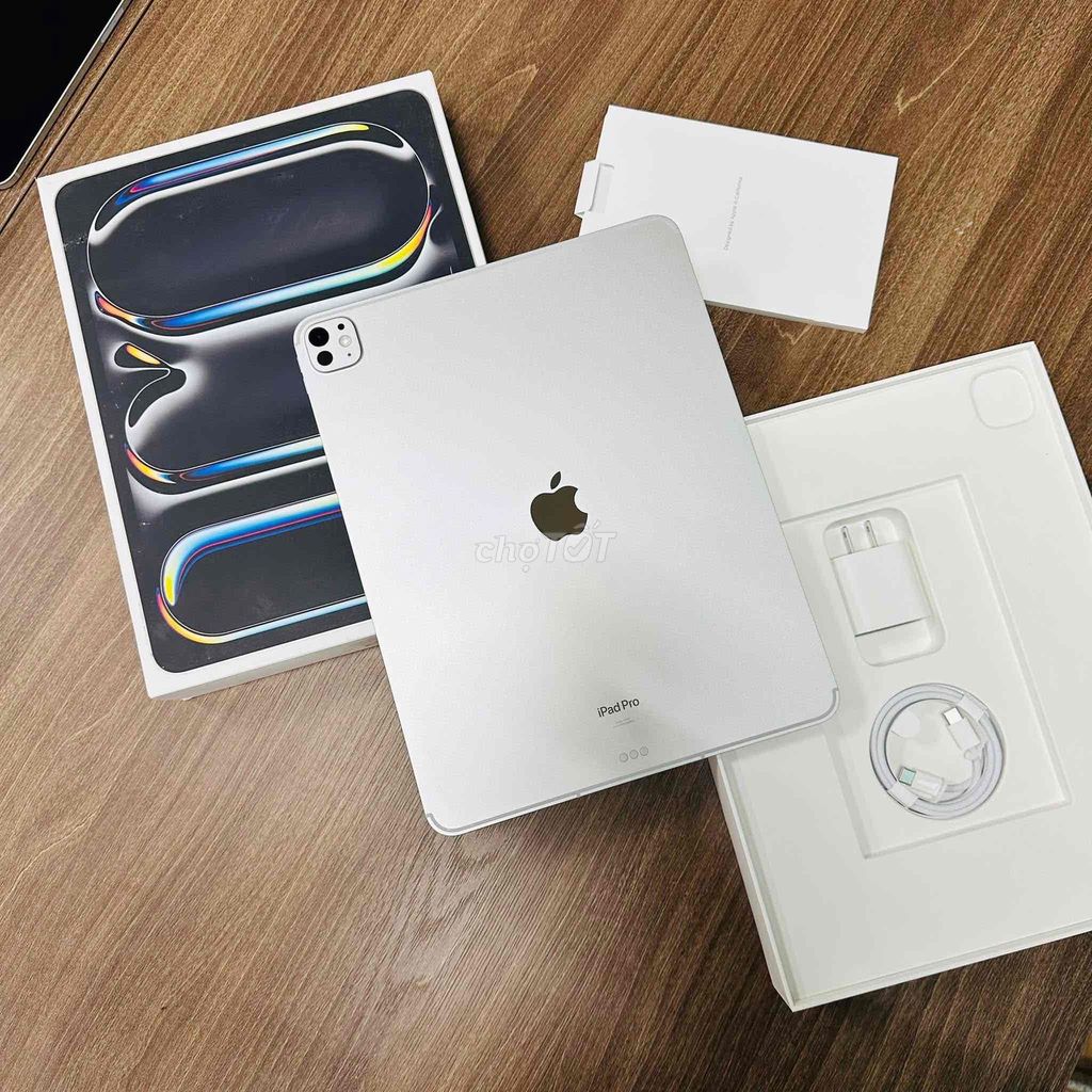 Ipad Pro 13 inch M4 512GB 5G màu Silver Fullbox. Mua bán Máy tính bảng tại Quận Cầu Giấy Hà Nội được đăng bởi TT Store hình 1