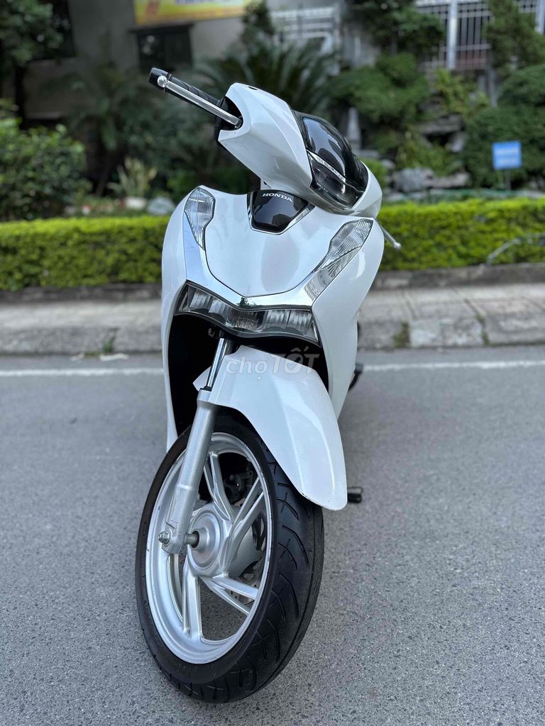 Honda SH Việt 2021! 125cc phanh CBS. Mua bán Xe máy tại Quận Hoàng Mai Hà Nội được đăng bởi Xe Máy Quân Oanh  hình 9