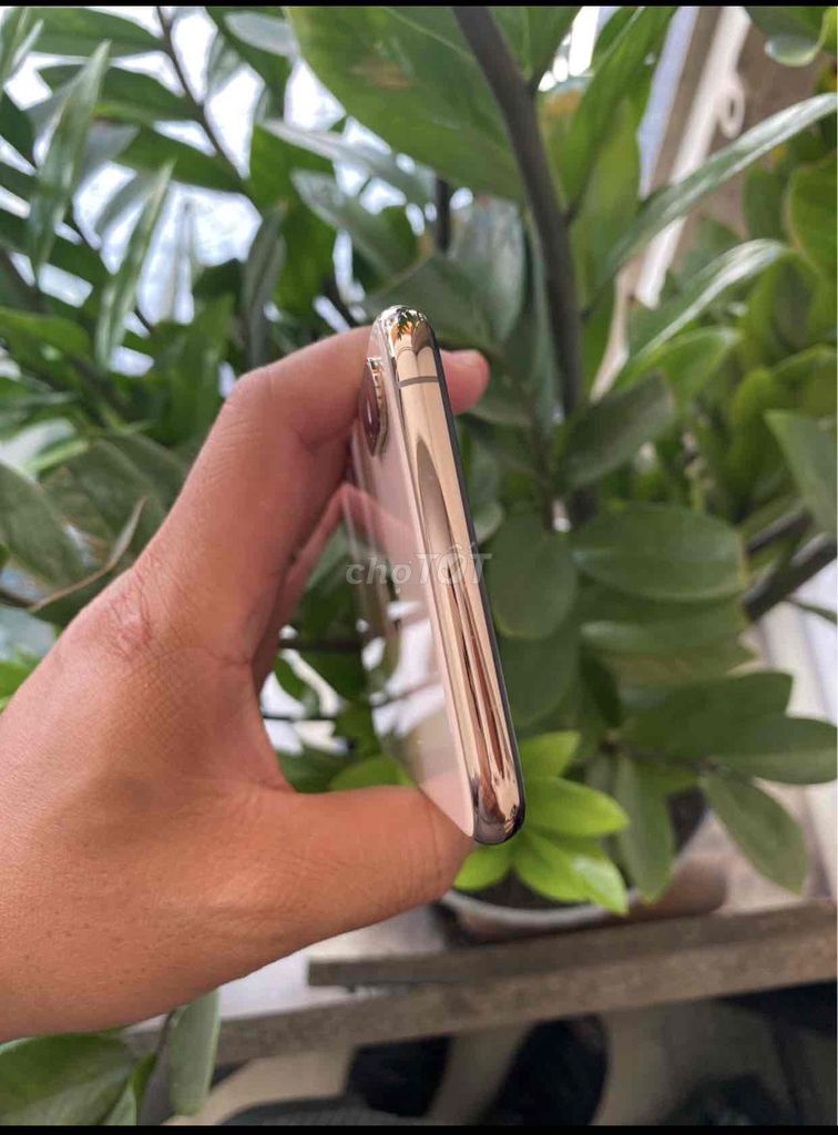 Apple iPhone XS Max 64GB Vàng Đã sử dụng. Mua bán Điện thoại tại Thành phố Thuận An Bình Dương được đăng bởi Kiều Phát hình 1