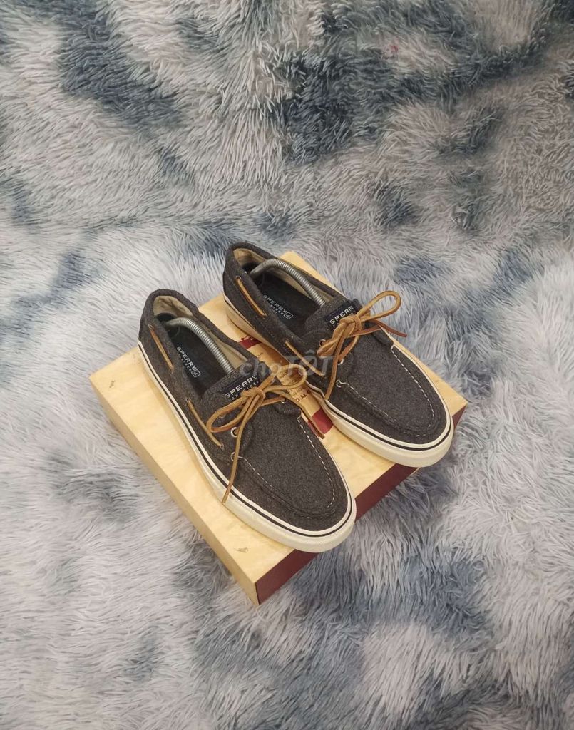 Giày hiệu SPERRYY Size 45