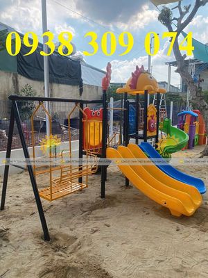 Cầu trượt lớn, cầu trượt xích đu liên hoàn. Mua bán Mẹ và bé tại Thành phố Đà Lạt Lâm Đồng được đăng bởi Thu Hường