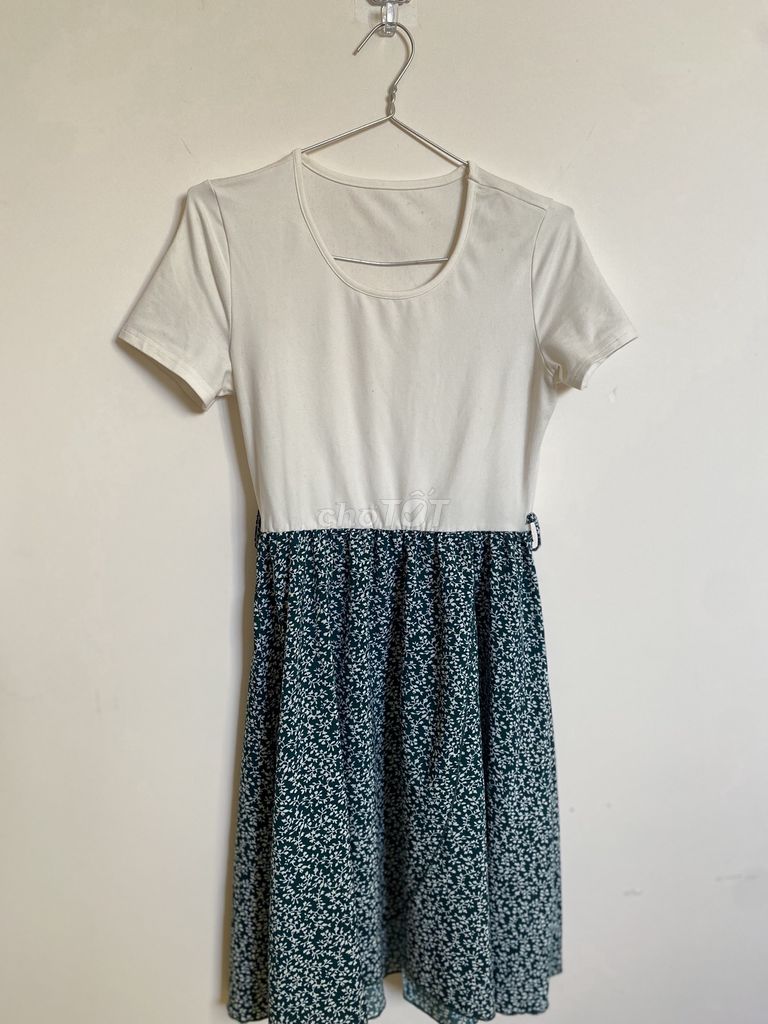 Váy Nữ Hoa nhí Trắng, Xanh size S. Mua bán Quần áo tại Quận Sơn Trà Đà Nẵng được đăng bởi Ul Bee hình 1