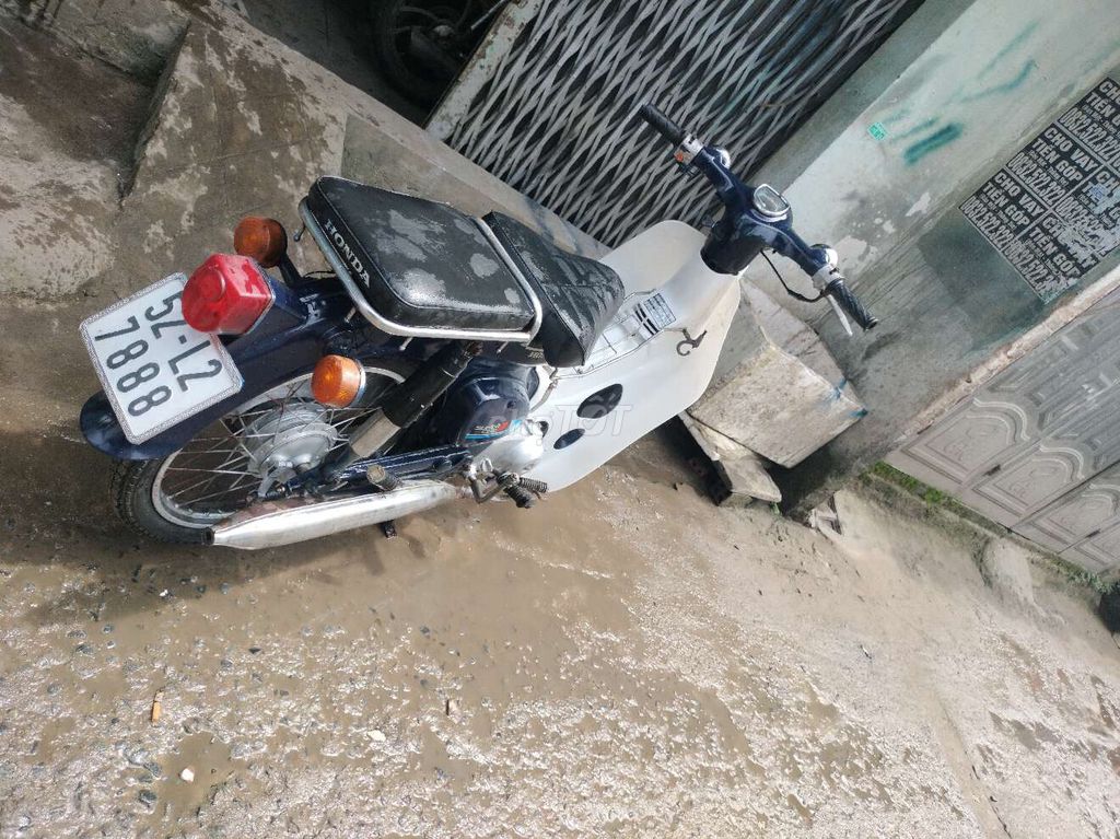 Cần bán chiếc cúp như hình giấy tờ đầy đủ. Mua bán Xe máy tại Huyện Hóc Môn Tp Hồ Chí Minh được đăng bởi A Tuấn hình 3