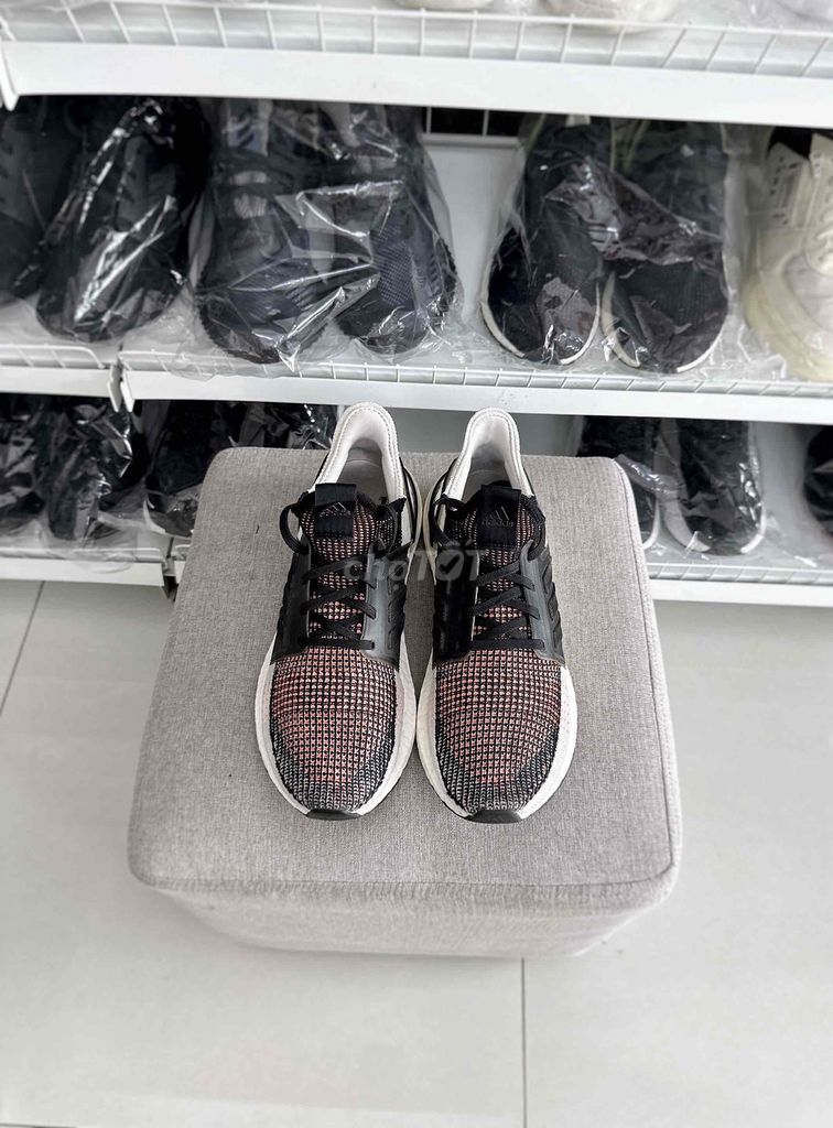Giày Adidas Ultra Boost 19 size 41. Mua bán Giày dép tại Huyện Yên Mỹ Hưng Yên được đăng bởi Tiệm Giày Cũ 89 hình 1
