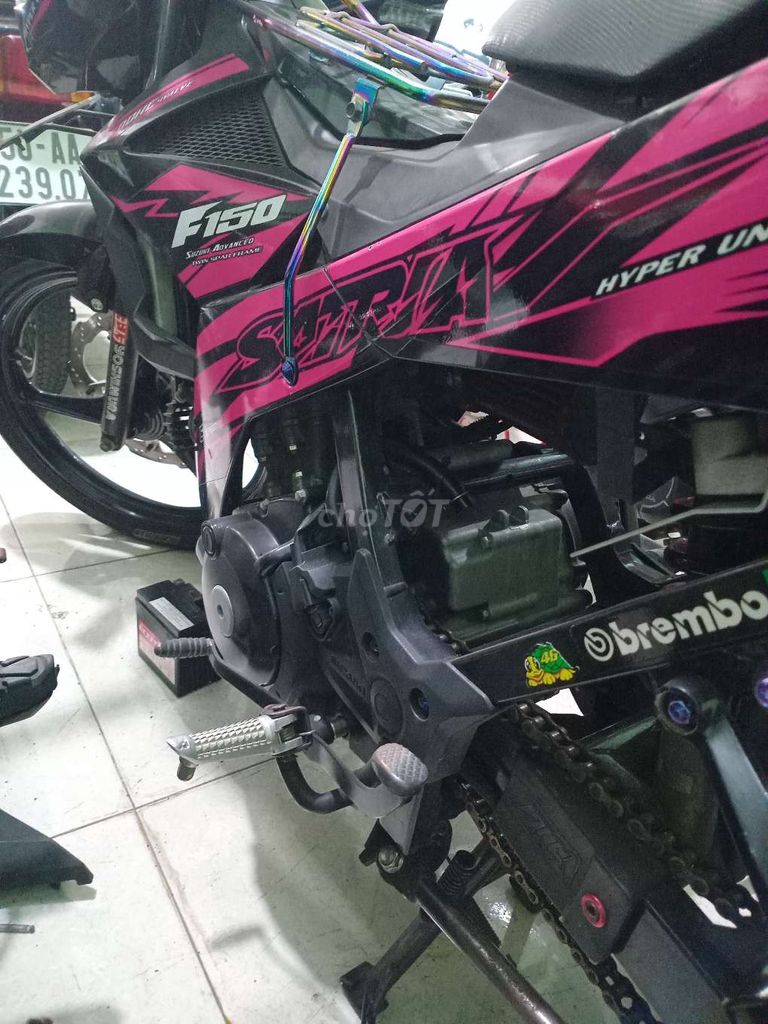 Xe máy Suzuki Satria F150 côn tay đen hồng. Mua bán Xe máy tại Quận Bình Tân Tp Hồ Chí Minh được đăng bởi Cường phát  hình 4