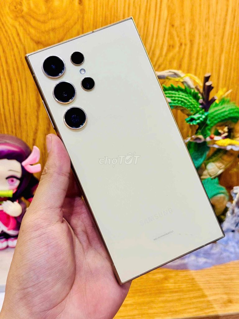 Samsung S24 Ultra 256GB Vàng Like New. Mua bán Điện thoại tại Quận 10 Tp Hồ Chí Minh được đăng bởi Trần Như Ngọc hình 1