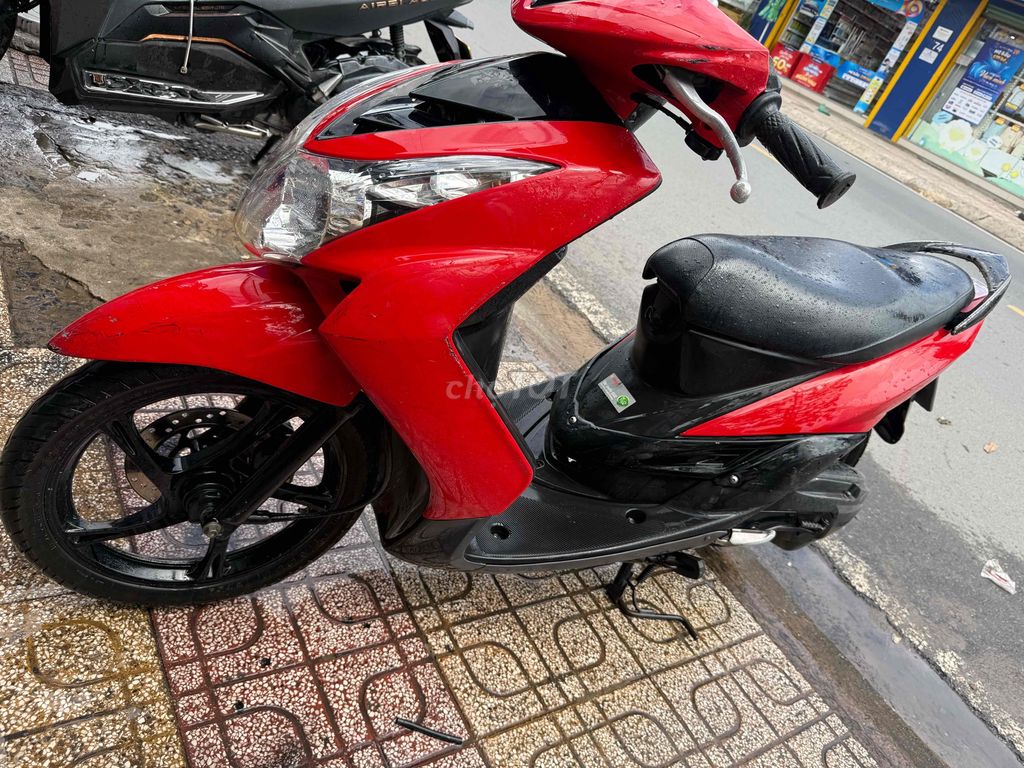 xe yamaha mio nhỏ 2005 màu đen len ken mới 95 %. Mua bán Xe máy tại Thành phố Thủ Đức Tp Hồ Chí Minh được đăng bởi Nguyễn Thanh Bình hình 2