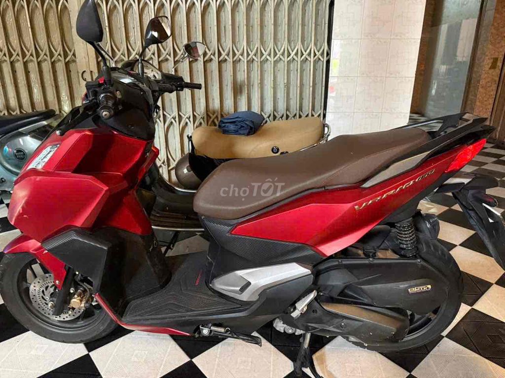 Honda Vario 2023 Красный 22000 км Вьетнам