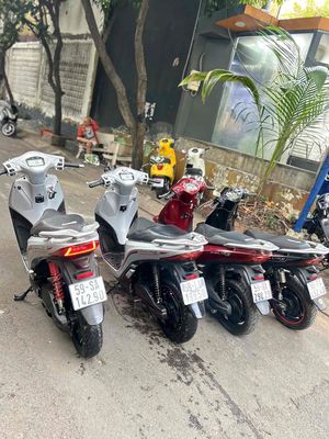 Xe máy điện VinFast Feliz S 2025 Bạc 10.000 km