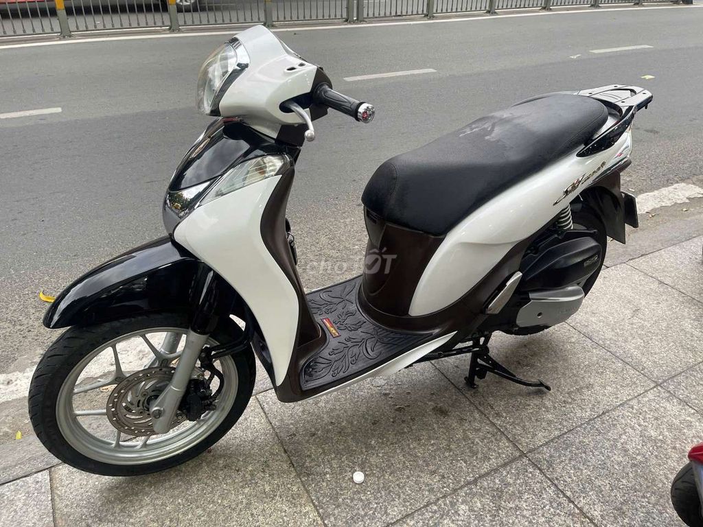 SH mode khóa smart key 2015 mới 90% Bstp chính chủ. Mua bán Xe máy tại Quận Tân Phú Tp Hồ Chí Minh được đăng bởi Tuanduy hình 6