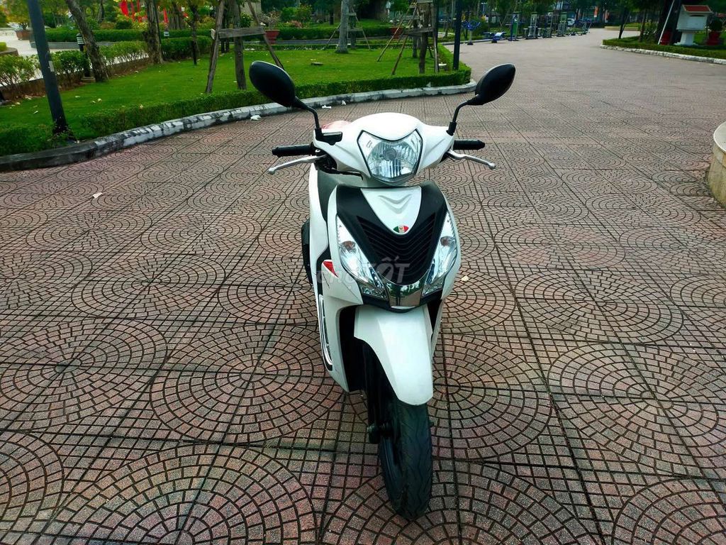 Bán Vision trắng  đỏ Spot chính chủ đẹp như hình. Mua bán Xe máy tại Quận Lê Chân Hải Phòng được đăng bởi Ngọc  hình 5