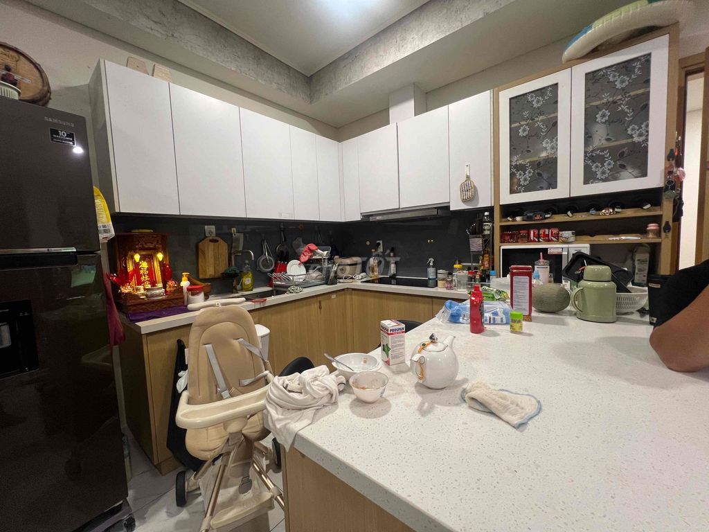 Bán nhanh căn hộ 2pn2wc view đẹp, nhà mới ít ở