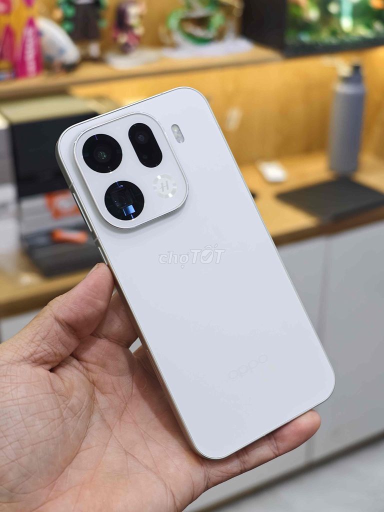 Oppo Find X9 Pro 12GB 256GB Trắng 2 Sim. Mua bán Điện thoại tại Quận 10 Tp Hồ Chí Minh được đăng bởi Khánh Trần hình 1