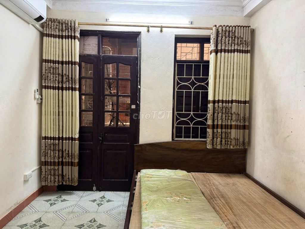 Chính chủ cho thuê nhà 3 tầng 20 m2, Ngõ 514 Thụy Khuê. Cho thuê Nhà ở tại Quận Tây Hồ Hà Nội được đăng bởi Pham Van Hung hình 4
