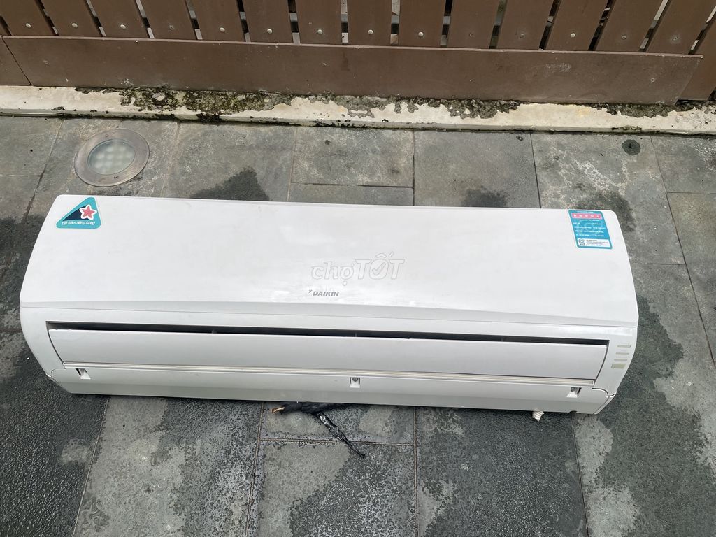 MÁY LẠNH DAIKIN CÒN HOẠT ĐỘNG NGON  giá 2tr5