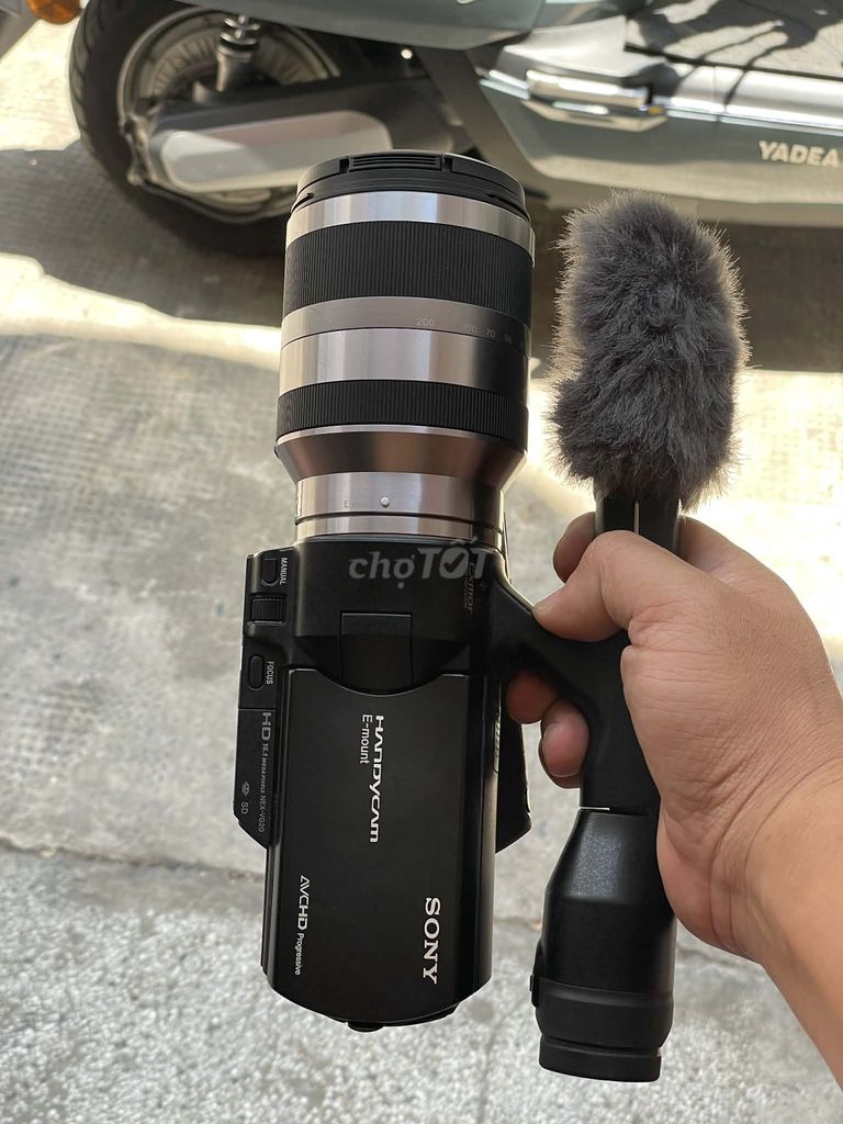 Máy quay phim Sony Handycam Đen. Mua bán Máy ảnh, Máy quay tại Quận Phú Nhuận Tp Hồ Chí Minh được đăng bởi MrLee hình 1