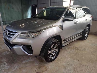 Toyota Fortuner 2017 máy dầu, số sàn, nhập indo