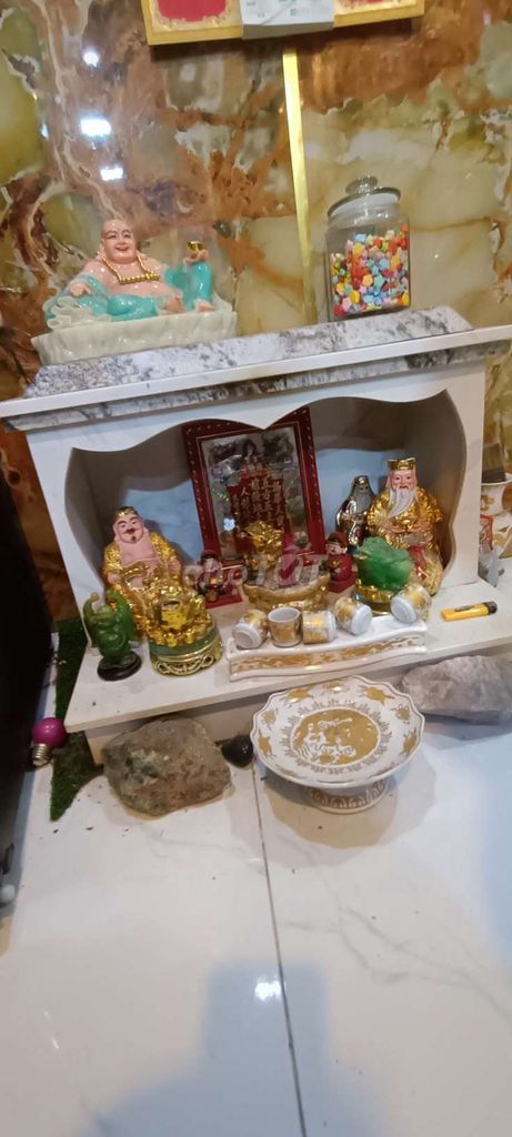 Bàn thờ Thần Tài Đá tự nhiên Trắng. Mua bán Nội thất, đồ gia dụng khác tại Quận Gò Vấp Tp Hồ Chí Minh được đăng bởi Vũ Trần anh dũng  hình 1