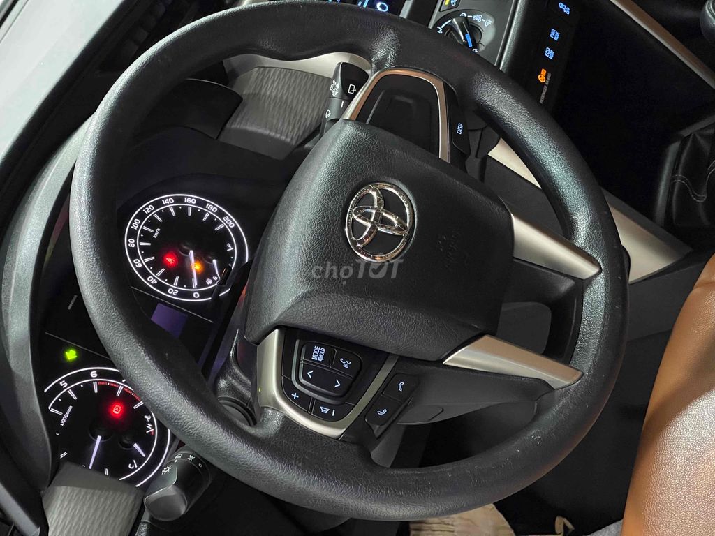 Toyota Innova 2020 2.0E. TRẢ TRƯỚC 200 Triệu. Mua bán Ô tô tại Quận Bình Tân Tp Hồ Chí Minh được đăng bởi Huỳnh Thái Đảm hình 11