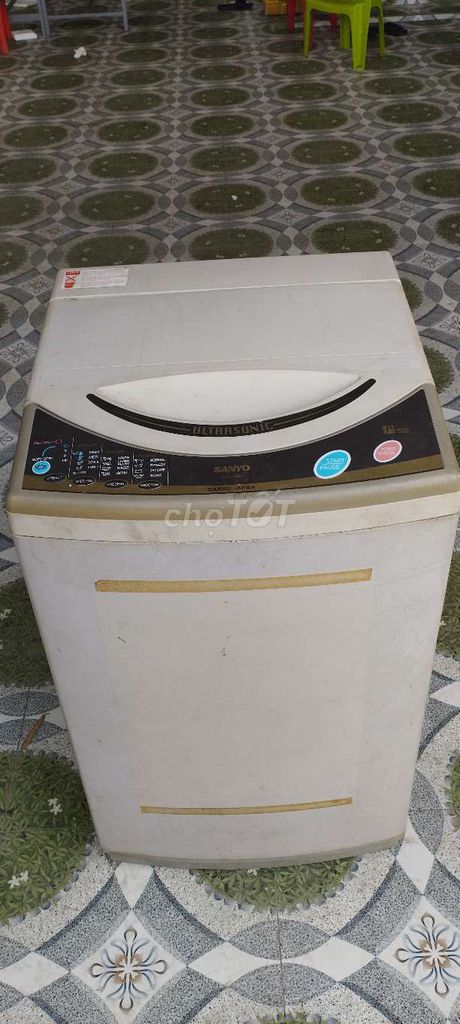 Máy giặt Sanyo 6kg, giặt ok