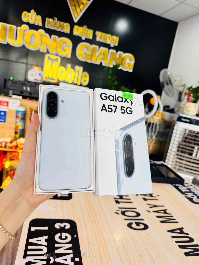 Samsung A57 5G 128GB 8/256G new. Mua bán Điện thoại tại Thành phố Bến Tre Bến Tre được đăng bởi HươngGiangmobile hình 1