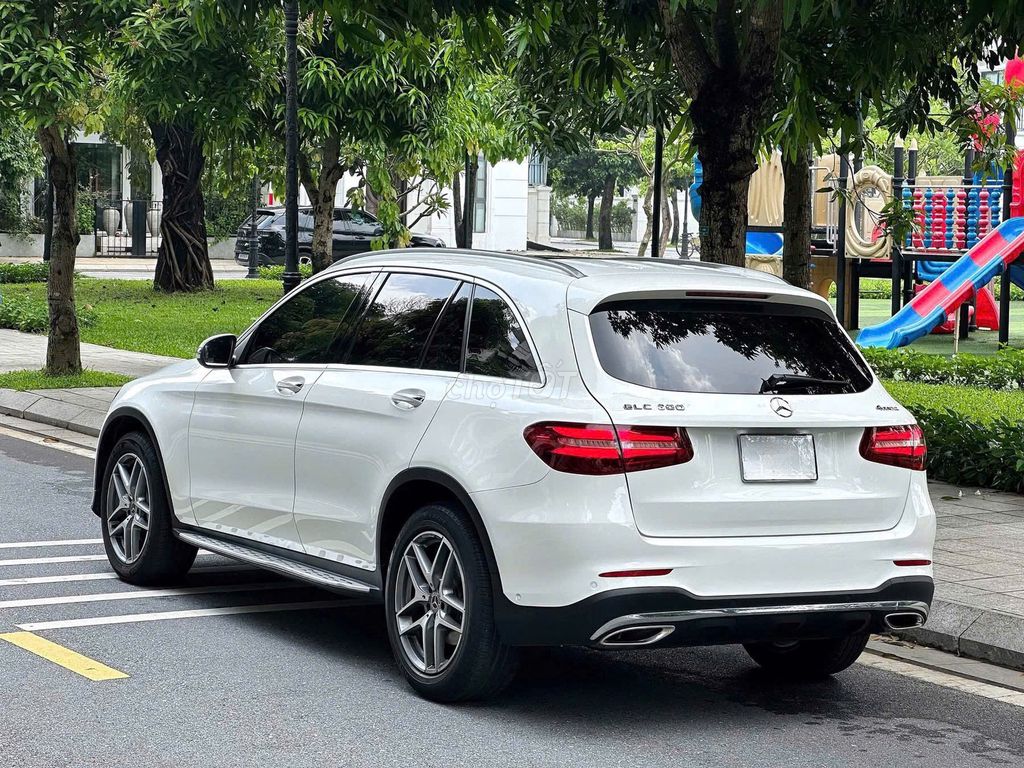 Mercedes Benz GLC300 4Matic 2017, bao Test& Check. Mua bán Ô tô tại Quận Long Biên Hà Nội được đăng bởi Long Biên Cars hình 4
