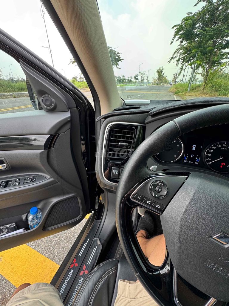 Mitsubishi Outlander 2021 2.0 CVT - 45000 km. Mua bán Ô tô tại Thành phố Thủ Đức Tp Hồ Chí Minh được đăng bởi tran van thai hình 2