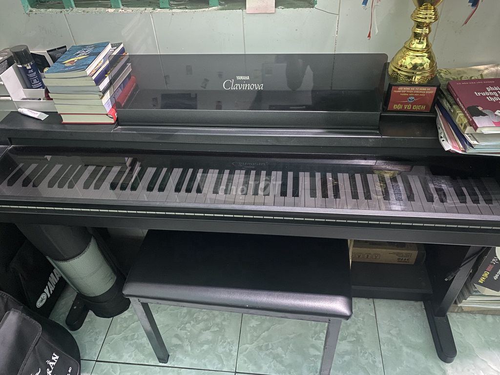 Piano YAMAHA CLP 550