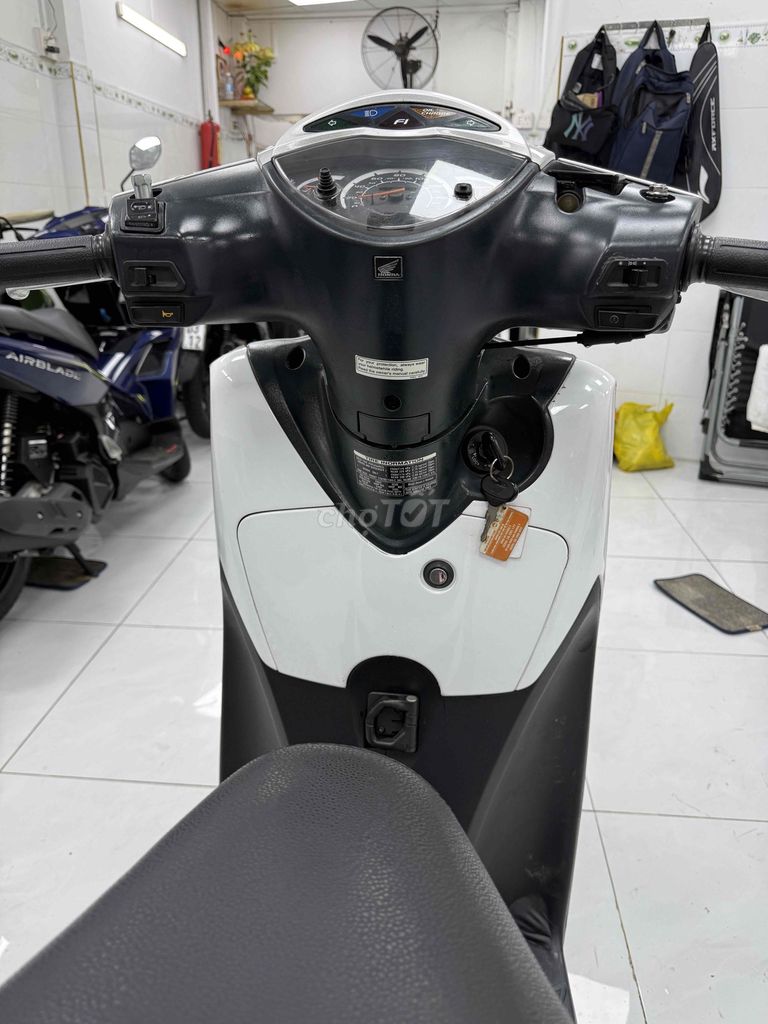 sh🇮🇹150/206 (bán 36tr5) hô trợ góp nợ xấu, đậu100%. Mua bán Xe máy tại Quận 11 Tp Hồ Chí Minh được đăng bởi NAM ANH hình 8