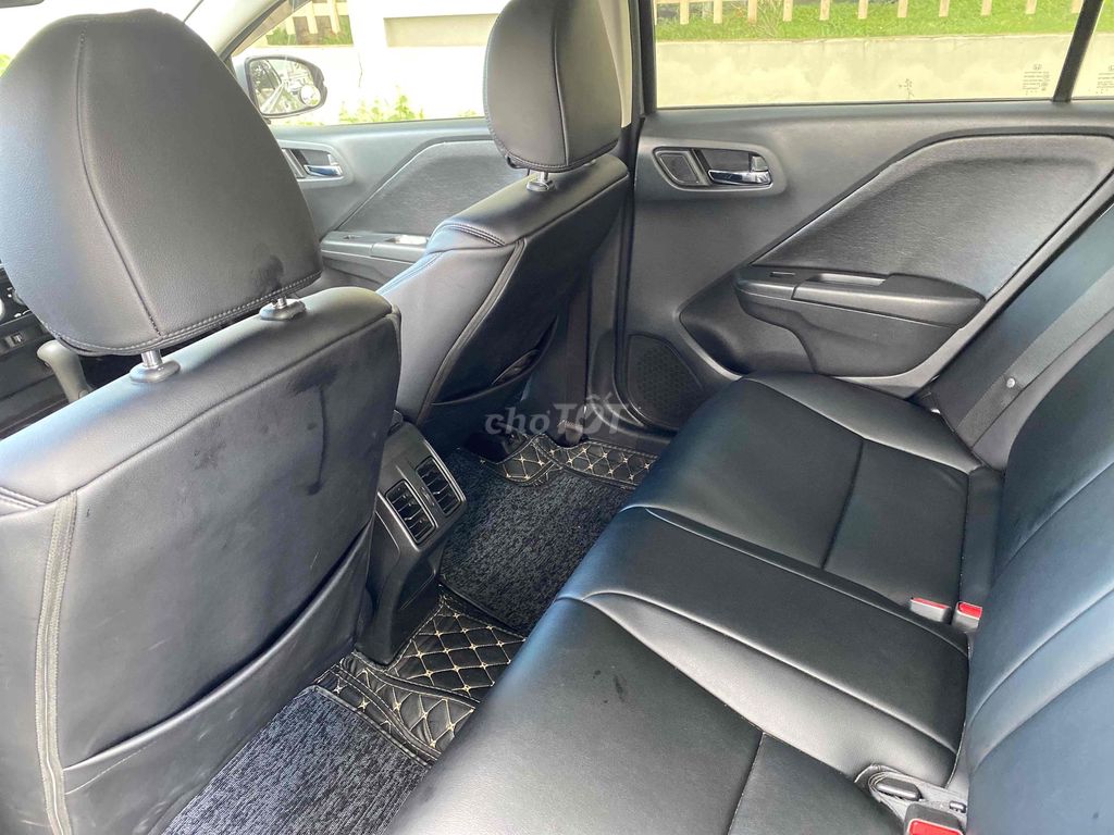 Honda City Bạc CVT 2017. Mua bán Ô tô tại Quận Gò Vấp Tp Hồ Chí Minh được đăng bởi Phạm Phước Hùng hình 17