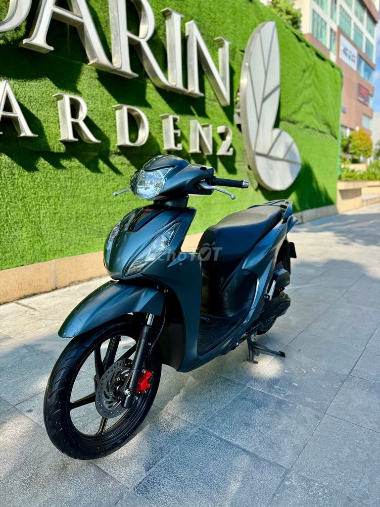 Vision cá tính 2022. Mua bán Xe máy tại Quận Hoàng Mai Hà Nội được đăng bởi Trường Giang Phạm hình 4