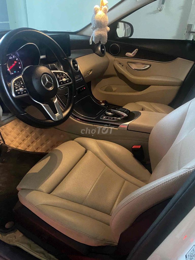 Mercedes Benz C Class 2019 C 200 - 77000 km. Mua bán Ô tô tại Quận 12 Tp Hồ Chí Minh được đăng bởi Nguyen bao toan hình 1