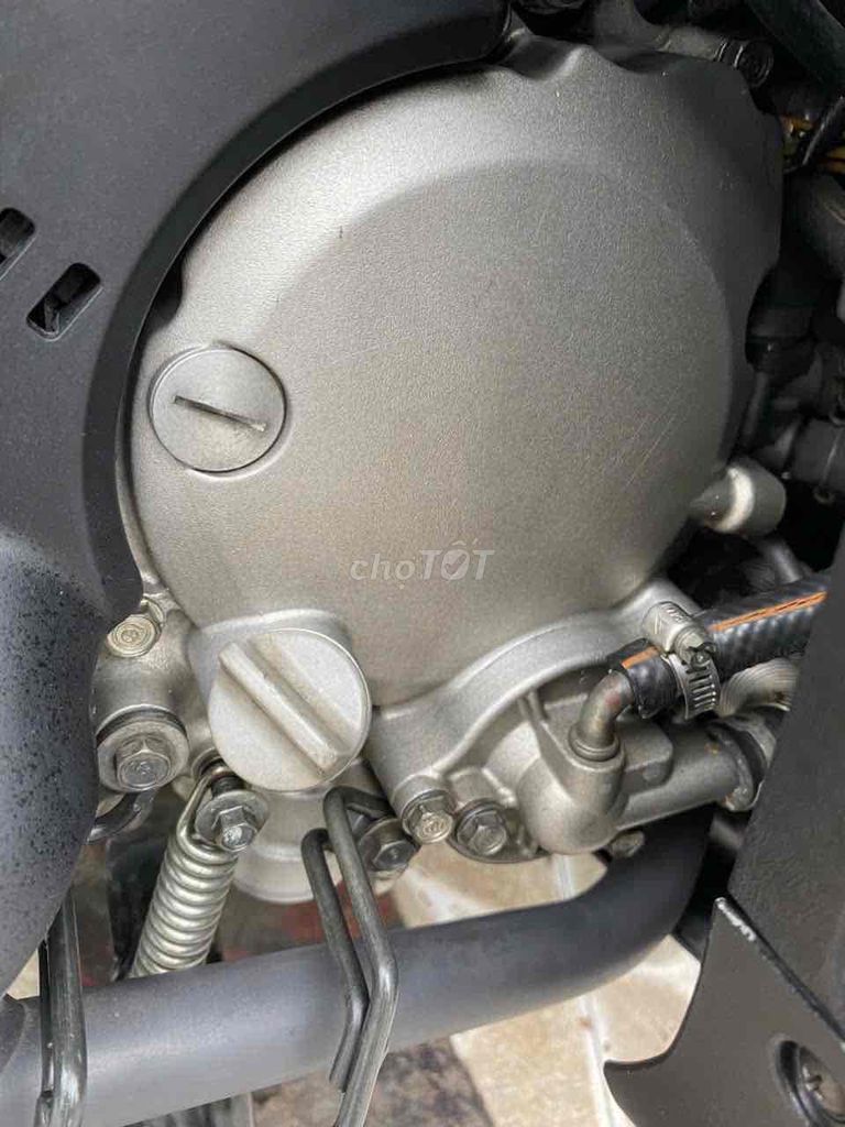 sh 150 mẫu Ý đời 2011 trắng đen. Mua bán Xe máy tại Quận Bình Thuỷ Cần Thơ được đăng bởi vũ hình 14