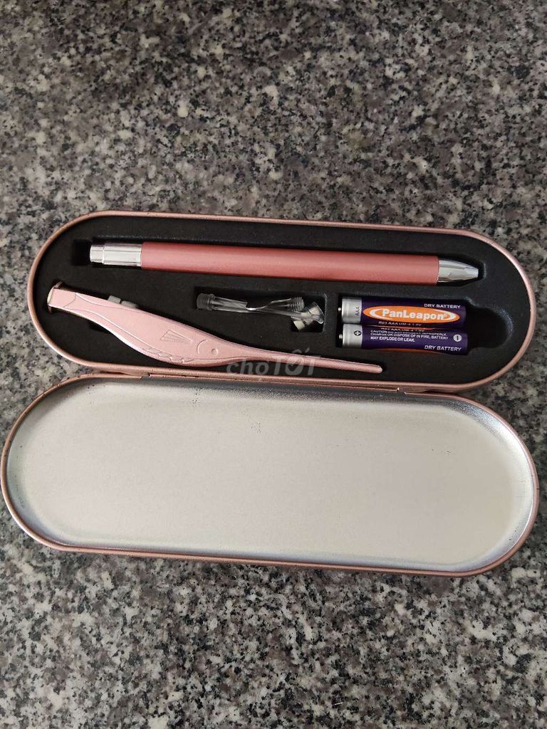 Dụng cụ tỉa lông mày Nữ Kim loại. Mua bán Phụ kiện thời trang khác tại Quận 4 Tp Hồ Chí Minh được đăng bởi Ngọc Phương  hình 1