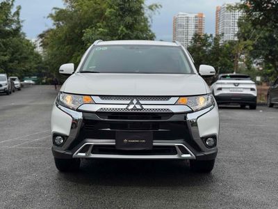 Mitsubishi Outlander 2022 2.0 CVT - 12000 km. Mua bán Ô tô tại Thành phố Thủ Đức Tp Hồ Chí Minh được đăng bởi Lê Nhường