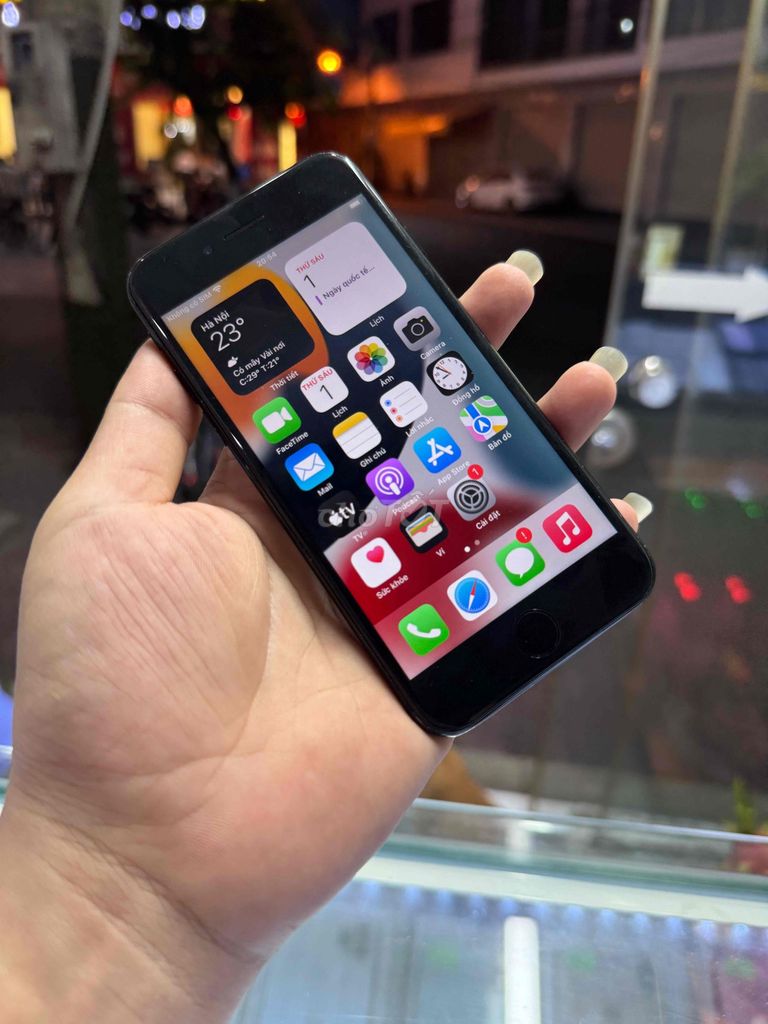Apple iPhone 7 32GB Đen 97-98%. Mua bán Điện thoại tại Thành phố Dĩ An Bình Dương được đăng bởi Đức Trung Mobile  hình 1