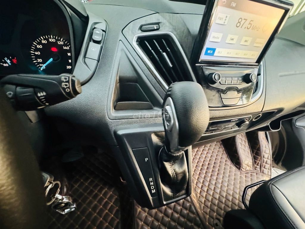 Ford Tourneo Tita 2019 - Mẫu Xe 7 Chỗ Máy Xăng. Mua bán Ô tô tại Quận Tân Phú Tp Hồ Chí Minh được đăng bởi Phạm Văn Thông hình 17