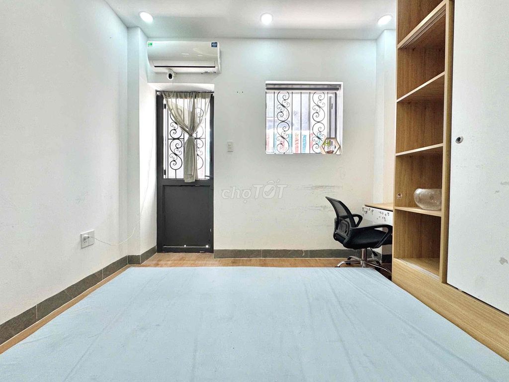 STUDIO MỚI TINH FULL NỘI THẤT XỊN XÒ THOÁNG NGAY NGUYỄN SƠN