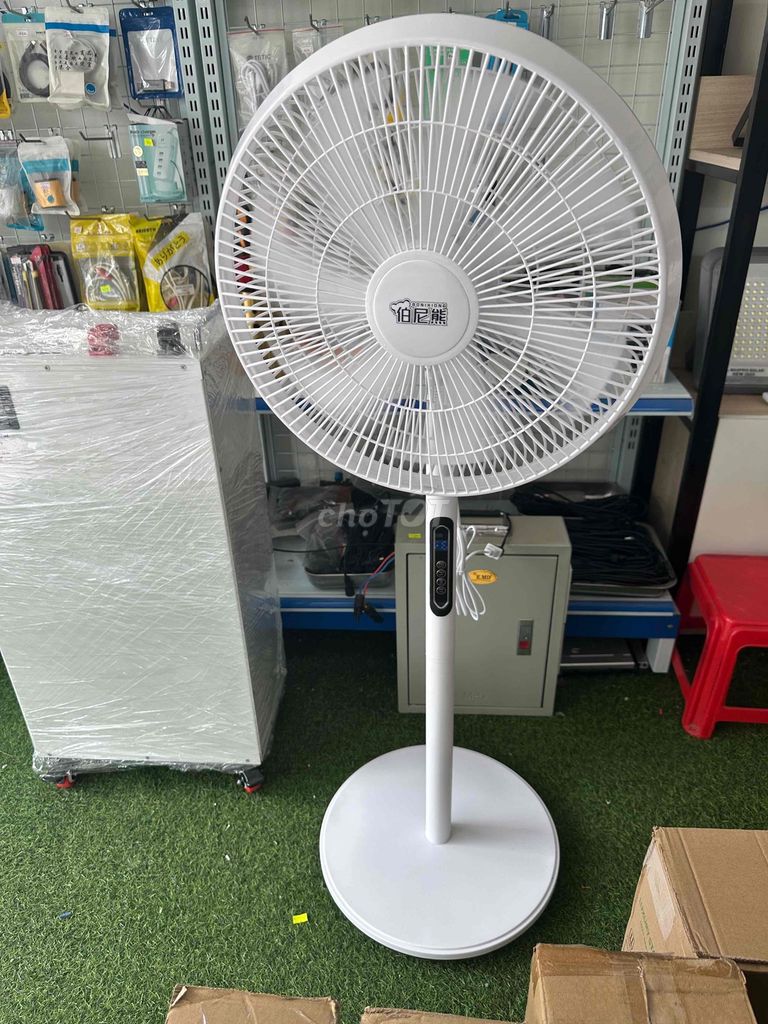 Quạt đứng cao cấp điều khiển từ xa. Mua bán Quạt tại Quận Bình Thuỷ Cần Thơ được đăng bởi Lê Vũ Camera Solar hình 1