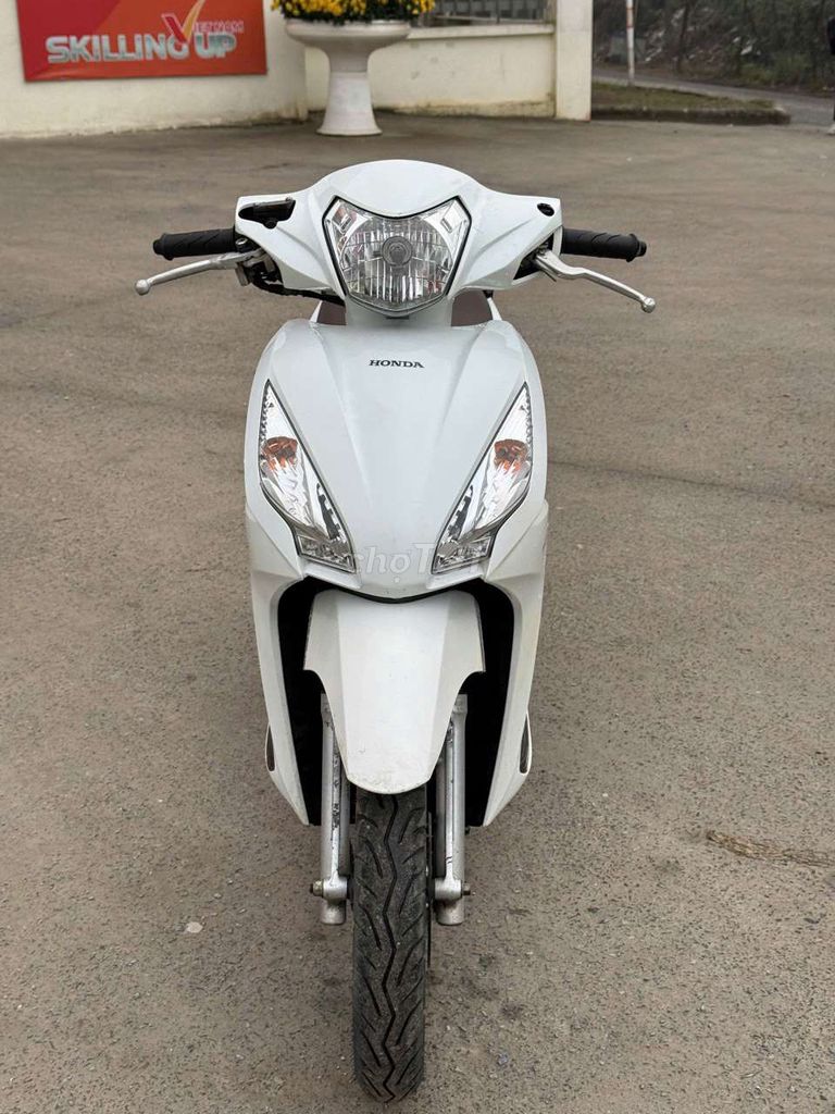 Honda Vision dky 2020 mới 99%. Mua bán Xe máy tại Quận Bắc Từ Liêm Hà Nội được đăng bởi My hình 4