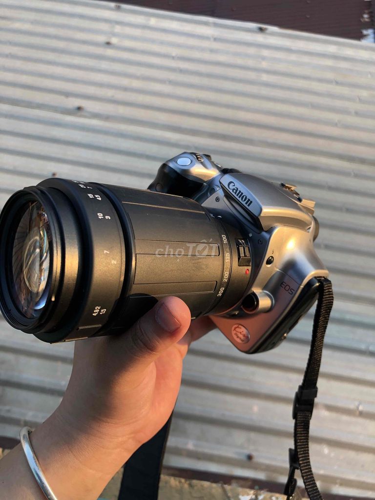 Máy ảnh Canon 300D Canon Kiss Digital. Mua bán Máy ảnh, Máy quay tại Quận Tân Phú Tp Hồ Chí Minh được đăng bởi Hoàng hình 1