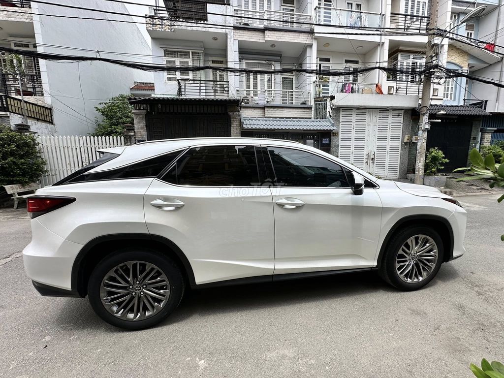 Lexus RX 2022 300 - 29000 km . Anh chị qt alo em. Mua bán Ô tô tại Quận Gò Vấp Tp Hồ Chí Minh được đăng bởi Võ Trần Toàn Tính hình 2