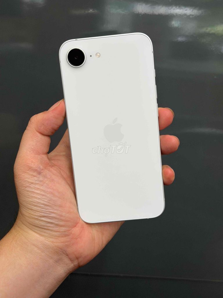 16E 128GB Trắng Qte Pin 100 Zin đẹp 99% Chip A18. Mua bán Điện thoại tại Quận Ninh Kiều Cần Thơ được đăng bởi Quý Mobile Cần thơ hình 1