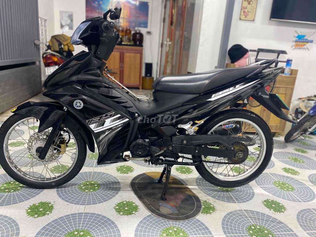 Yamaha Exciter 135 Đen Máy zin. Mua bán Xe máy tại Thành phố Sóc Trăng Sóc Trăng được đăng bởi Tân Danh hình 6