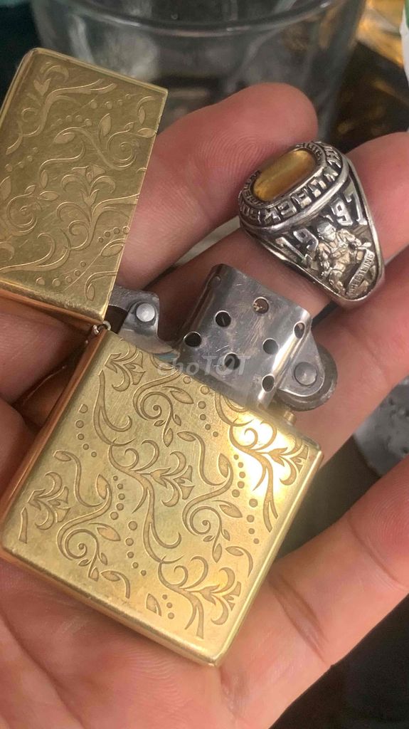 Bật lửa Zippo Đồng Vàng. Mua bán Đồ sưu tầm, đồ cổ tại Thành phố Biên Hòa Đồng Nai được đăng bởi Long hoàng  hình 1