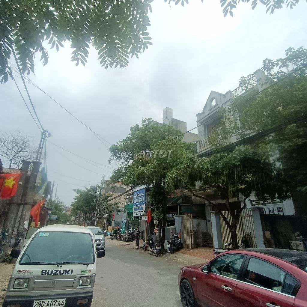 Bán nhà mặt phố Vĩnh Hưng 140m2,mt7m, giá 18tỷ mặt phố giá trong ngõ