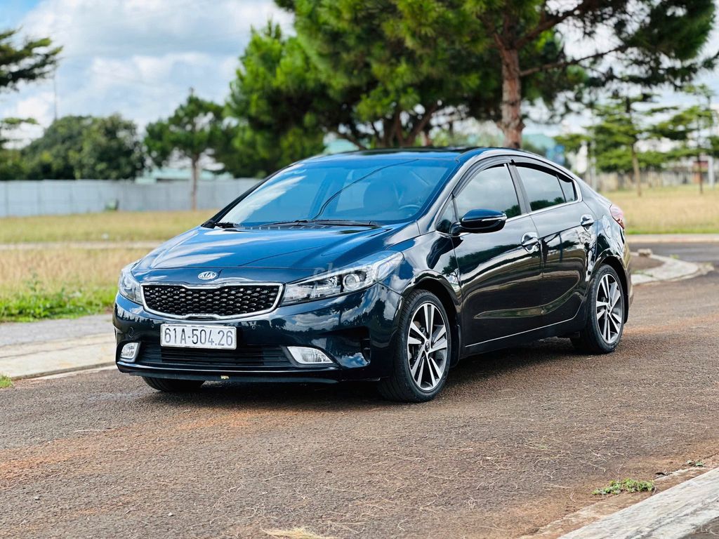 KIA Cerato 2018 Xăng 1.6L Đen. Mua bán Ô tô tại Thành phố Pleiku Gia Lai được đăng bởi Kết Nguyễn hình 15