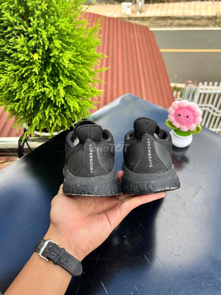 Size 42-43 Giày Adidas Supernova  miễn ship. Mua bán Giày dép tại Quận Hai Bà Trưng Hà Nội được đăng bởi Giày Si chính hãng nhập Thái trực tiếp  hình 4