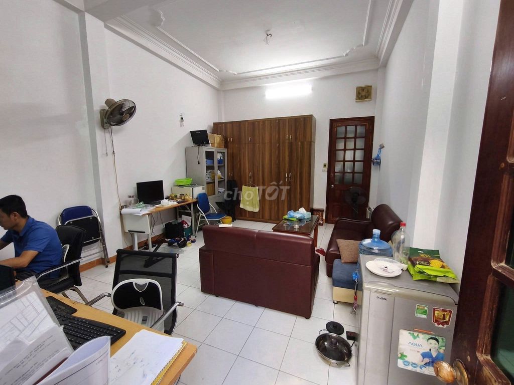 Сдаётся дом 55м², 4 этажа, 4 спальни, широкий проезд, Хайбачынг