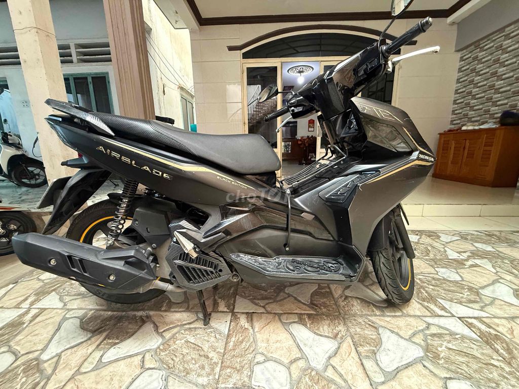 Honda Air Blade 2022 матовый черный